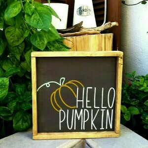 "hello pumpkin" - Ξύλινη πινακίδα 22 × 22 εκ. για την είσοδο / το καθιστικό ( φθινόπωρο ) - πίνακες & κάδρα, φθινόπωρο, κολοκύθα, ξύλινα διακοσμητικά - 2