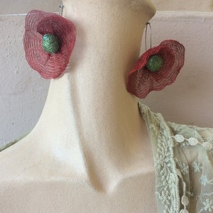 Σκουλαρίκια κόκκινα "Poppy"από πλέγμα τιτανίου - λουλούδι, κρεμαστά, μεγάλα, δώρα για γυναίκες - 4