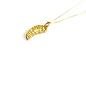 Χειροποίητο κολιέ «yellow gold wing charm chain» από λεπτή αλυσίδα με στοιχείο φτερό - ασήμι, επιχρυσωμένα, φτερό, κοντά - 4