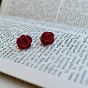 Roses Stud Earrings | Χειροποίητα μικρά καρφωτά σκουλαρίκια τριαντάφυλλα σε διάφορα χρώματα (ατσάλι)(1-1,2εκ.) - πηλός, λουλούδι, καρφωτά, μικρά, ατσάλι, καρφάκι - 2