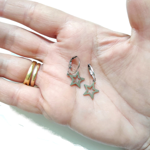 Σκουλαρίκια ατσάλινοι κρίκοι μικροί με αστεράκια - επάργυρα, κρίκοι, μικρά, ατσάλι, φθηνά - 3