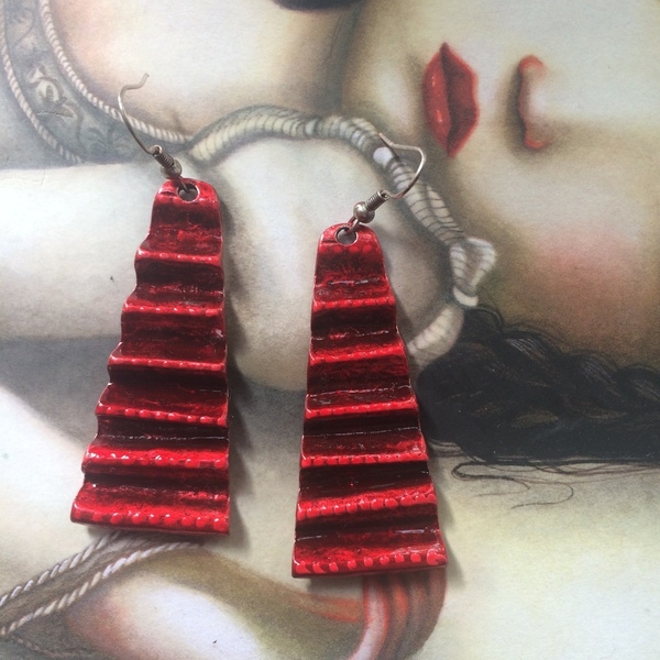 Κόκκινα μακριά εντυπωσιακά σκουλαρίκια "Odule" - αλπακάς, μακριά, κρεμαστά, μεγάλα, φθηνά - 4