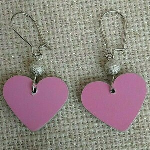 σκουλαρίκια κρεμαστά καρδιές διπλής όψης ροζ κ ασημί, αγίου βαλεντίνου - καρδιά, επάργυρα, κρεμαστά, αγ. βαλεντίνου, φθηνά - 2