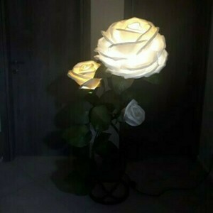 Φωτιστικό Δαπέδου Τριαντάφυλλο - δώρο, διακόσμηση σαλονιού - 3