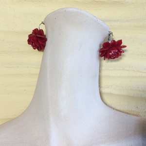 Σκουλαρίκια "Κόκκινη Ντάλια" από ρητίνη - λουλούδι, κρεμαστά, μεγάλα, faux bijoux, φθηνά - 2