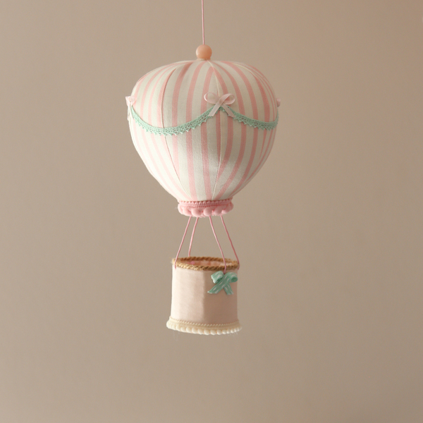 Κρεμαστό διακοσμητικό αερόστατο σε ροζ ριγέ σχέδιο - κορίτσι, αερόστατο, romantic, κρεμαστά, διακοσμητικά - 2