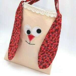 Τσάντα κουνελάκι με κόκκινα λουλουδάκια και ασορτί λαμπάδα - κορίτσι, λαμπάδες, για παιδιά - 2