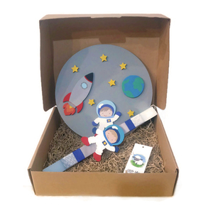 Πασχαλινή Λαμπάδα Αστροναύτης με ξύλινο στοιχείο 11cm και ξύλινο διακοσμητικό κάδρο 27cm - αγόρι, διάστημα, για παιδιά - 3