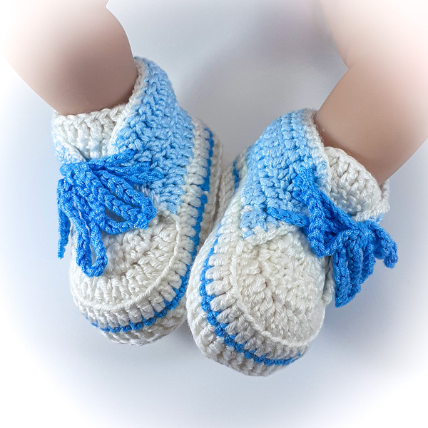 Πλεκτά παπούτσια για μωρά/ γαλάζιο με μπλε κορδόνια/ σπορτέξ / 0-12/ Crochet cream booties for a babies/ sneakers - αγόρι, δώρο για νεογέννητο, βρεφικά ρούχα - 4