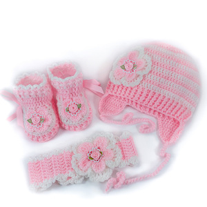 Πλεκτό ροζ-λευκό σετ για κορίτσια / σκουφάκι, κορδέλα, παπουτσάκια / 0-12/ Crochet white-pink set for girls / hat, band, shoes - κορίτσι, σετ, βρεφικά ρούχα