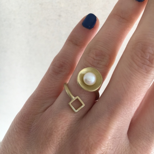 Δαχτυλίδι ορειχάλκινο με μαργαριτάρι και τετράγωνο μοτίβο - ιδιαίτερο, μοντέρνο, μαργαριτάρι, δαχτυλίδι - 4