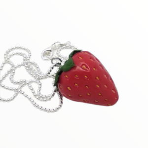 Kολιέ φράουλα (strawberry necklace),χειροποίητα κοσμήματα μινιατούρες φρούτων και απομίμησης φαγητού απο πολυμερικό πηλό Mimitopia - γυναικεία, πηλός, χειροποίητα, μινιατούρες φιγούρες - 5