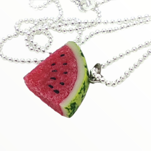 Kολιέ Καρπούζι μικρό (Watermelon necklace) χειροποίητα κοσμήματα μινιατούρες φρούτων και απομίμησης φαγητού απο πολυμερικό πηλό Mimitopia - γυναικεία, πηλός, χειροποίητα, καρπούζι, μινιατούρες φιγούρες