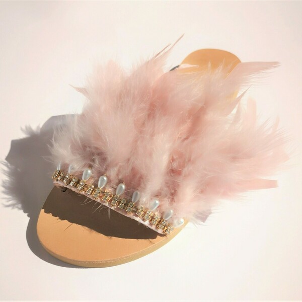 Χειροποίητο δερμάτινο νυφικό σανδάλι σε ροζ χρώμα με φτερά, κρύσταλλα και πέρλες - δέρμα, φλατ, slides - 3