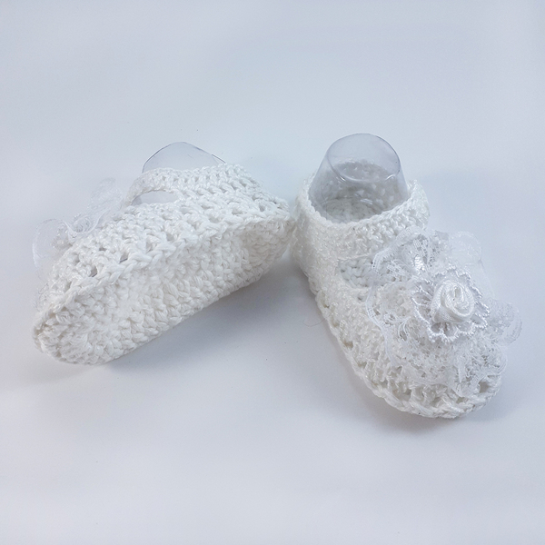 Πλεκτά λευκά καλοκαιρινά παπουτσάκια για κορίτσια/ παπούτσια για μωρά με λουλούδια/ 0-12/ Crochet white summer booties for girls - κορίτσι, δώρο για νεογέννητο, βρεφικά ρούχα - 2