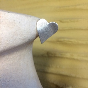Ασημένια καρφωτά σκουλαρίκια "καρδιά" - ασήμι, καρδιά, καρφωτά, μικρά, δώρα για γυναίκες - 4