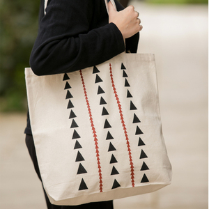 Υφασμάτινη τσάντα ώμου βαμβακερή ζωγραφισμένη στο χέρι | Μινωικό μοτίβο. - ύφασμα, ώμου, all day, tote, πάνινες τσάντες - 5