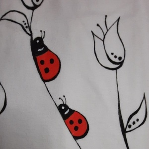 Ladybugs-γυναικεια κοντομάνικη μπλούζα ζωγραφισμένη με το χέρι t-shirt - ζωγραφισμένα στο χέρι, t-shirt, πασχαλίτσα - 3