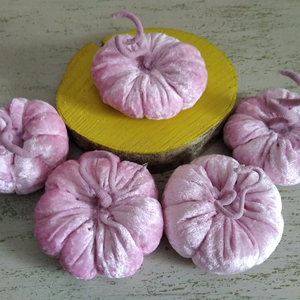 Χειροποίητη κολοκύθα βελούδο ροζ (12cm) - ροζ, βελούδο, διακοσμητικά, κολοκύθα - 3