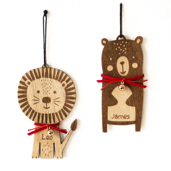 Δύο ξύλινα προσωποποιημένα στολίδια - Αρκούδα- Λιοντάρι - ξύλο, αρκουδάκι, λιοντάρι, στολίδια, προσωποποιημένα
