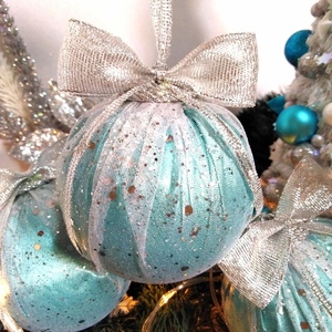 Σετ 4 χριστουγγενιάτικες μπάλες σατέν μπλε-οργάντζα ασημί γκλίτερ 10×8×8cm/τμχ - χριστούγεννα, στολίδια, πρωτοχρονιά, μπάλες - 4