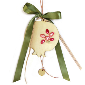 Γούρι ρόδι με χάντρες - σπόρια και λαδί κορδέλα - ξύλο, ρόδι, χριστουγεννιάτικα δώρα, γούρια