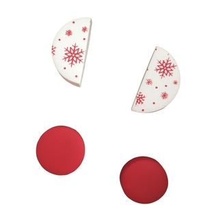 Σκουλαρίκια γιορτινά σετ σε κόκκινο και λευκό χρώμα - επάργυρα, πηλός, καρφωτά, μικρά, καρφάκι