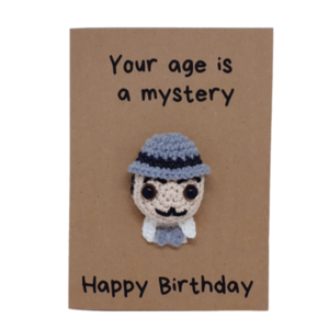 Ευχετήρια κάρτα γενεθλίων - Ντετέκτιβ - γενέθλια, χιουμοριστικό, amigurumi, σούπερ ήρωες