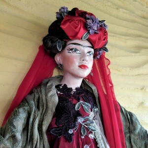 Μεγάλη διακοσμητική χειροποίητη Κούκλα από ύφασμα 105 εκ. "Frida style" κόκκινη-μπεζ-μωβ - κορίτσι, διακοσμητικά, frida kahlo, κούκλες - 4