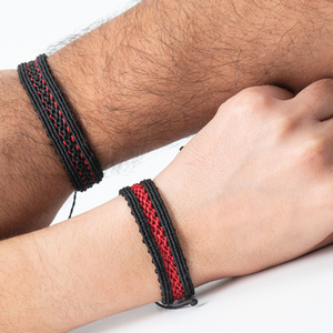 Unisex μαύρο και κόκκινο βραχιόλι μακραμε - unisex black and red macrame bracelet - ύφασμα, μακραμέ, boho, χεριού, αυξομειούμενα - 5