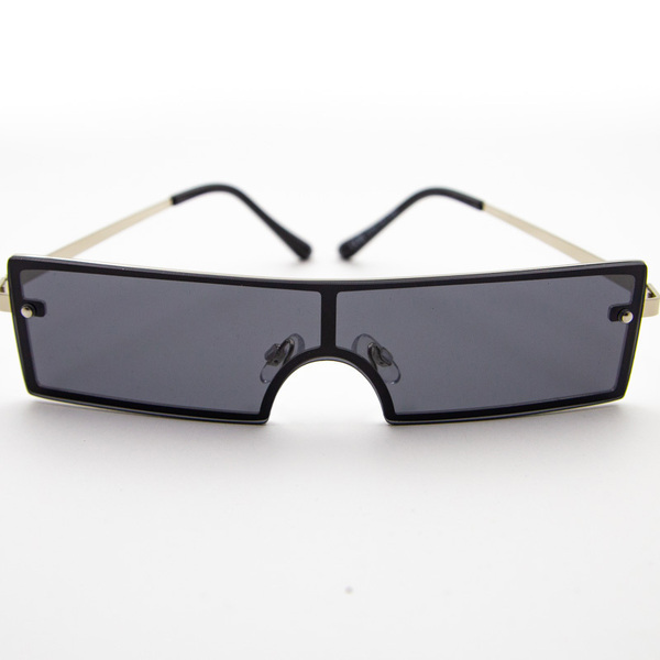 Γυαλιά ηλίου σε μαύρο χρώμα με 100% UV προστασία από τον ήλιο - αλυσίδες, γυαλιά ηλίου, κορδόνια γυαλιών, θήκες γυαλιών