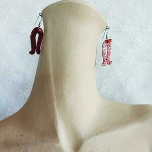 Κόκκινα μεταλλικά σκουλαρίκια "Πέταλα" 2,5*4εκ. - μακριά, κρεμαστά, γάντζος, zamak, φθηνά - 2