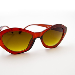 Γυαλιά ηλίου πλαστικά σε μαύρο χρώμα με 100% UV προστασία από τον ήλιο. - αλυσίδες, γυαλιά ηλίου, κορδόνια γυαλιών, θήκες γυαλιών - 2