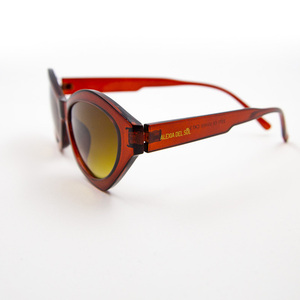 Γυαλιά ηλίου πλαστικά σε μαύρο χρώμα με 100% UV προστασία από τον ήλιο. - αλυσίδες, γυαλιά ηλίου, κορδόνια γυαλιών, θήκες γυαλιών - 3