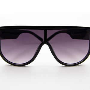 Γυαλιά ηλίου σε πολύχρωμη απόχρωση με 100% UV προστασία από τον ήλιο. - αλυσίδες, γυαλιά ηλίου, κορδόνια γυαλιών, θήκες γυαλιών - 5