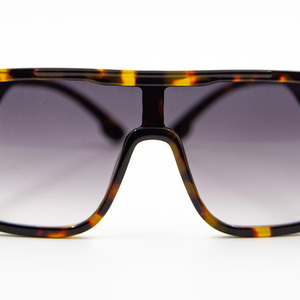 Γυαλιά ηλίου πλαστικά μαύρα με 100% UV προστασία από τον ήλιο - αλυσίδες, γυαλιά ηλίου, κορδόνια γυαλιών, θήκες γυαλιών - 3