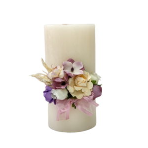 Κερί αρωματικό εκρού με μωβ λουλούδια Ύψος 14 cm - λουλούδια, ρεσώ & κηροπήγια, κερί, πασχαλινά δώρα, διακόσμηση σαλονιού