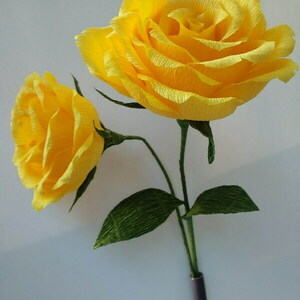Χειροποίητα κίτρινα χάρτινα τριαντάφυλλα - χαρτί, τριαντάφυλλο, μέταλλο, χειροποίητα, διακοσμητικά - 4