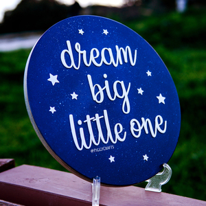 "Dream big little one" Ξύλινο διακοσμητικό κάδρο (Ø25cm) - δώρα για βάπτιση, διάστημα, παιδικοί πίνακες - 4