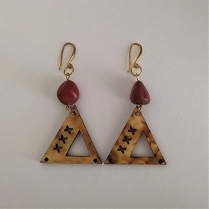 "Triangle" - Κρεμαστά σκουλαρίκια με ξύλο και πέτρες ίασπι - ημιπολύτιμες πέτρες, ξύλο, κρεμαστά, γάντζος - 2