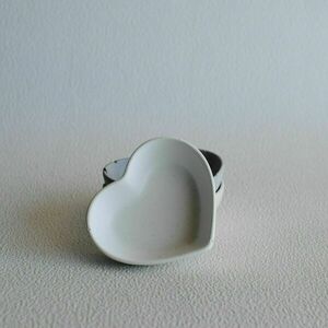 Διακοσμητικό δισκάκι καρδιά από τσιμέντο Λευκό 7cm| Concrete Decor - καρδιά, τσιμέντο, πιατάκια & δίσκοι