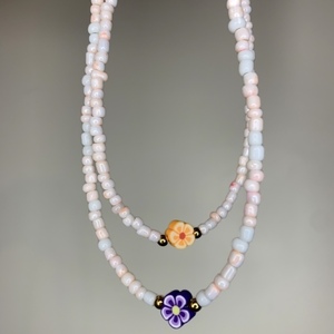 Κολιέ κοντό με γυάλινες κοντερίες και μαργαρίτα από πηλό - τσόκερ, κοντά, λουλούδι, ατσάλι, seed beads - 3