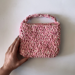 Τσάντακι σε αποχρώσεις του ροζ-άσπρου και βυσσινί - νήμα, χειρός, πλεκτές τσάντες, μικρές - 2