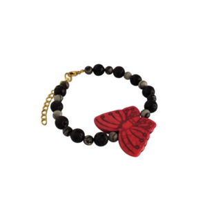 "Red Butterfly" - Βραχιόλι με ημιπολύτιμες πέτρες - ημιπολύτιμες πέτρες, πεταλούδα, χεριού, αυξομειούμενα