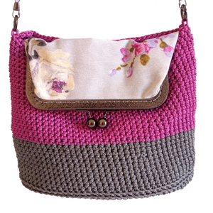 Γυναικεία χειροποίητη τσάντα clutch ώμου ή χιαστί πλεγμένη με βελονάκι και επενδυμένη με ύφασμα με λουλούδια - ύφασμα, clutch, χιαστί, φλοράλ, πλεκτές τσάντες - 2