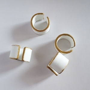 Σετ4τεμ δαχτυλίδια πετσέτας πήλινα ασπρο-χρυσό στρογγυλά 4εκΧ2,5εκ - οργάνωση & αποθήκευση, πηλός, είδη κουζίνας, στολισμός τραπεζιού - 3