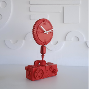 Ρολόι  επιτραπέζιο χειροποίητο από ξύλο μέταλλο και πλαστικό ,σε  κόκκινο    χρώμα - ξύλο, επιτραπέζια - 4