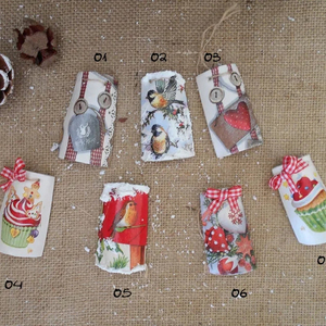 Χριστουγεννιάτικα χειροποίητα κεραμιδάκια, στολίδια από πηλό. Διάσταση 6,5 X 5,5 cm - πηλός, στολίδια, δέντρο - 2
