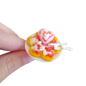 Δαχτυλίδι βάφλα Αγίου Βαλεντίνου με ζαχαρωτά καρδιές με πολυμερικό πηλό / μεγάλο / μεταλλική βάση / αυξομειούμενο / Twice Treasured - πηλός, cute, γλυκά, αυξομειούμενα, kawaii - 3