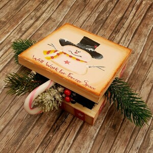 Χριστουγεννιάτικο κουτί ξύλινο μπεζ 13x13(snowman) - ξύλο, ζωγραφισμένα στο χέρι, διακοσμητικά, χιονάνθρωπος - 3